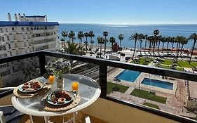 Apartamento A PIE DE PLAYA con terraza y piscinas