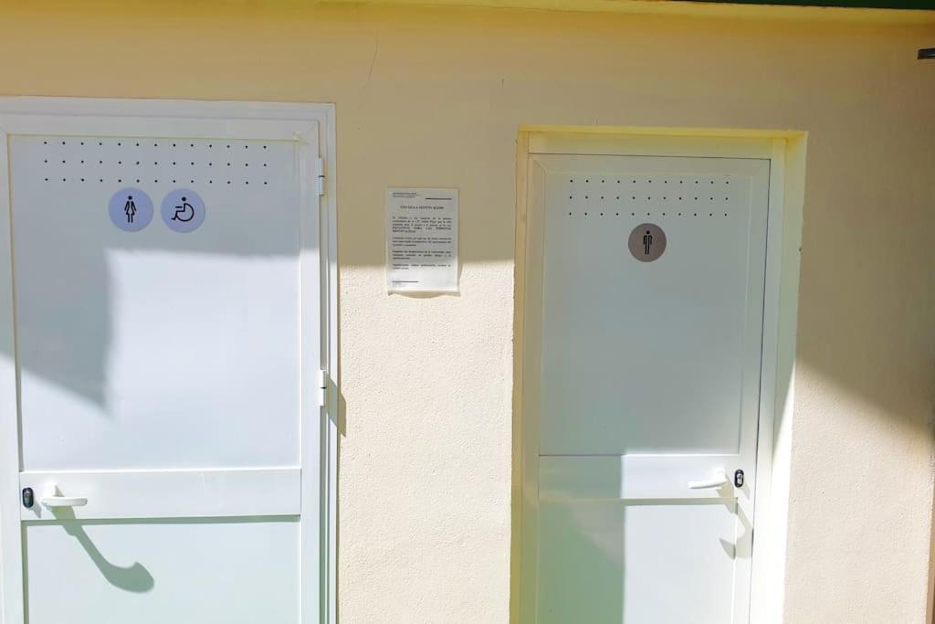 Apartamento Apartamento A PIE DE PLAYA con terraza y piscinas Benalmádena Exterior foto