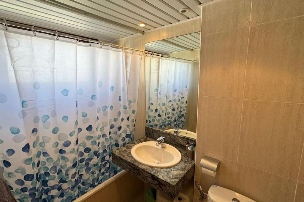 Apartamento Apartamento A PIE DE PLAYA con terraza y piscinas Benalmádena Exterior foto